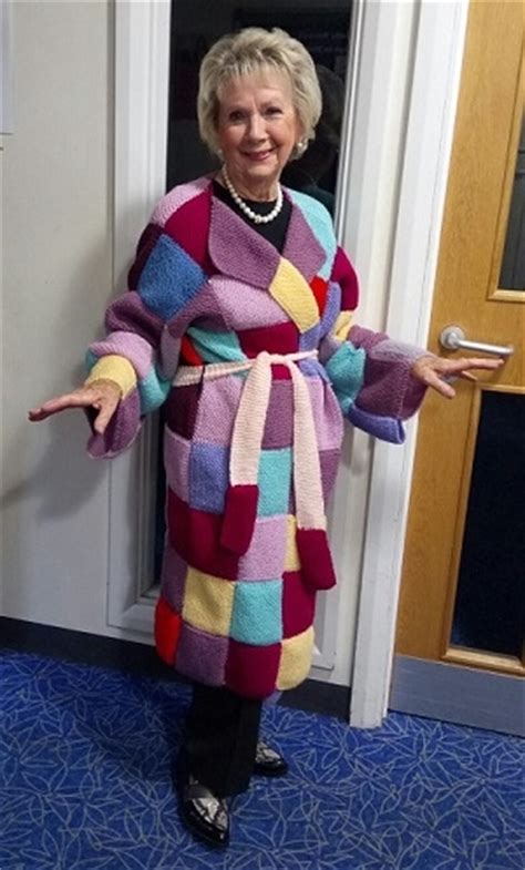 Keep Britain Warm – Knit For Peace.